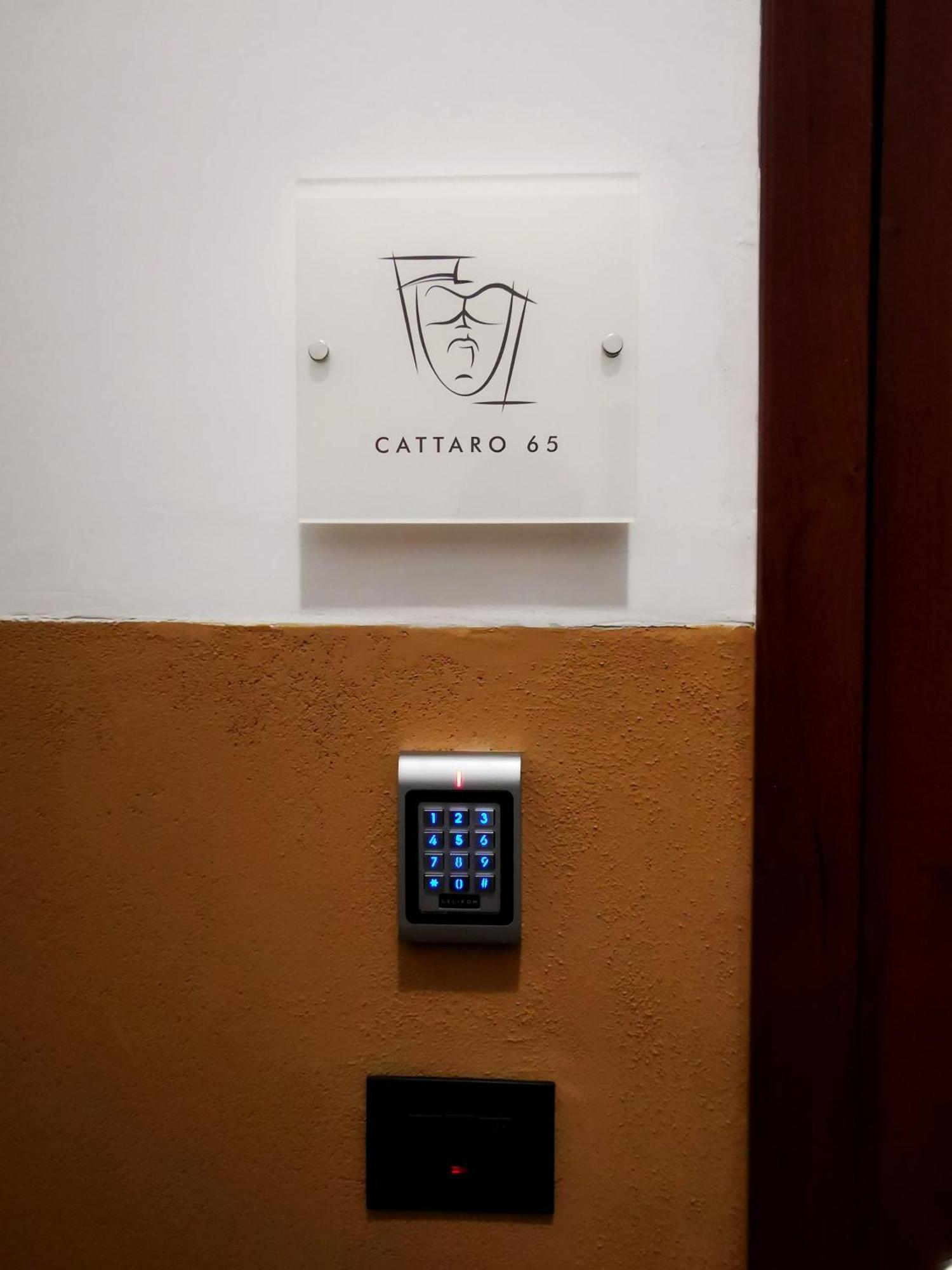 Cattaro 65 - Flexible Check-In Apartments Bari Exterior foto