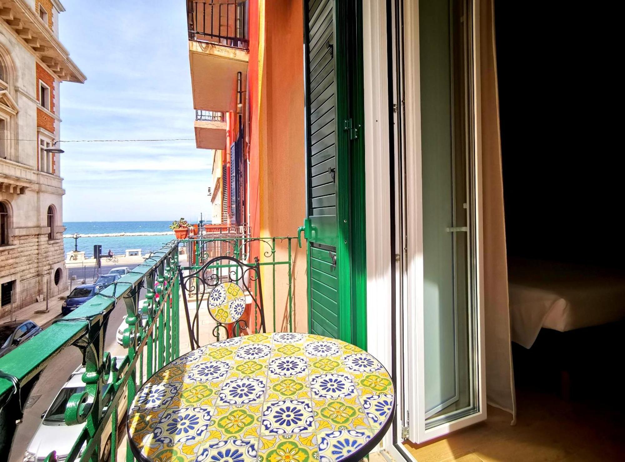 Cattaro 65 - Flexible Check-In Apartments Bari Exterior foto